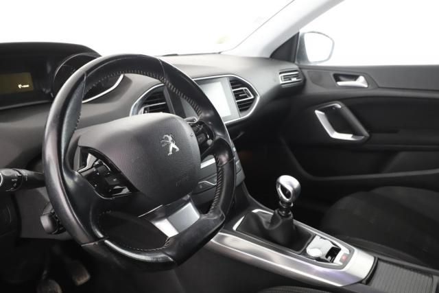 Peugeot 308 image 5