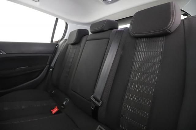 Peugeot 308 image 3