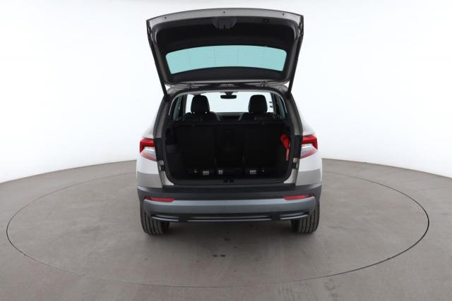Skoda Karoq image 9