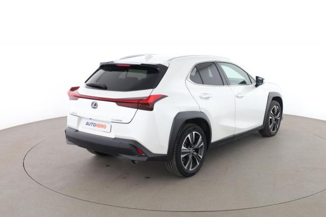 Lexus Ux image 5