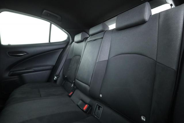 Lexus Ux image 7