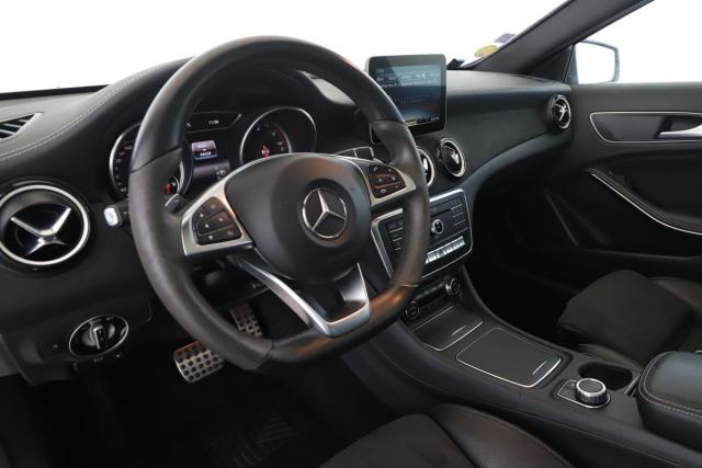 Mercedes Benz Gla image 4