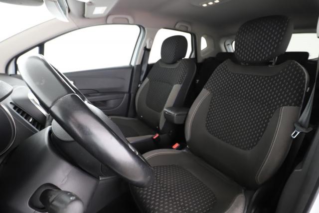 Renault Captur image 2