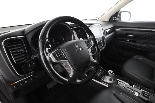 Mitsubishi Outlander image 6