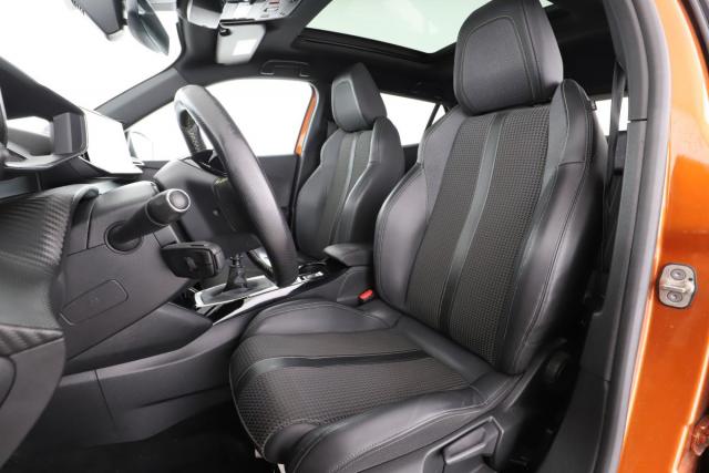 Peugeot 2008 image 9