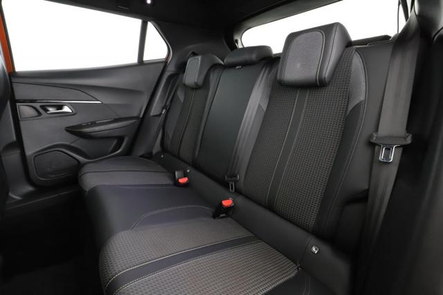 Peugeot 2008 image 1