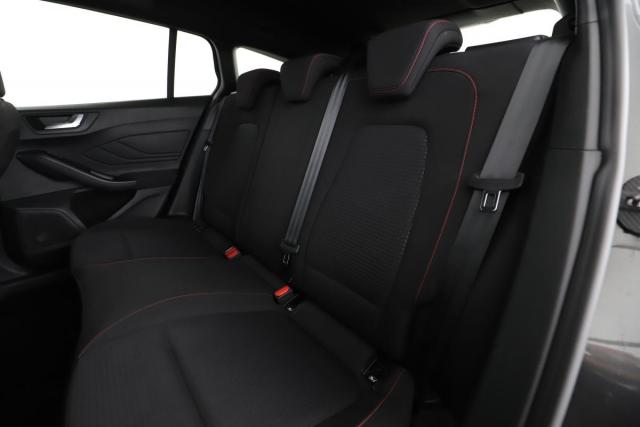 Ford Focus image 5