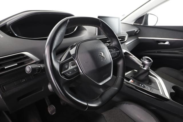 Peugeot 3008 image 9