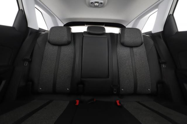Peugeot 3008 image 2