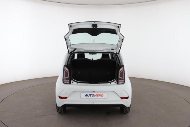 Volkswagen Up! image 9