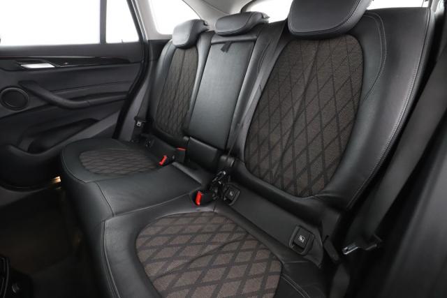 Bmw X1 image 2