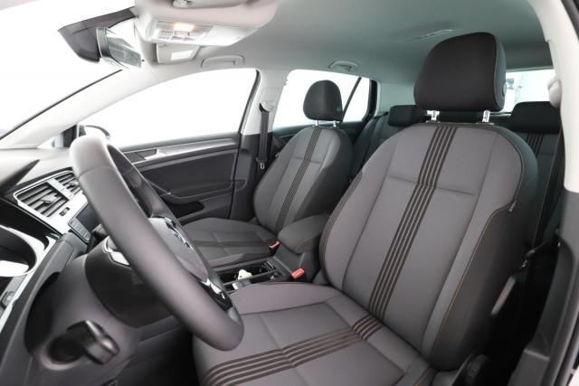 Volkswagen Golf image 7