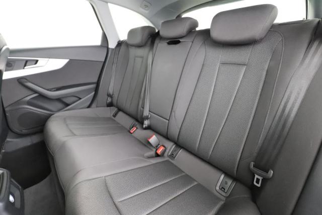 Audi A4 Avant image 2