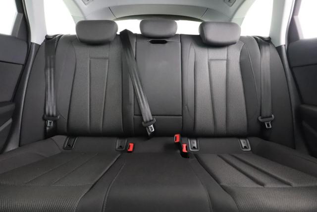 Audi A4 Avant image 6