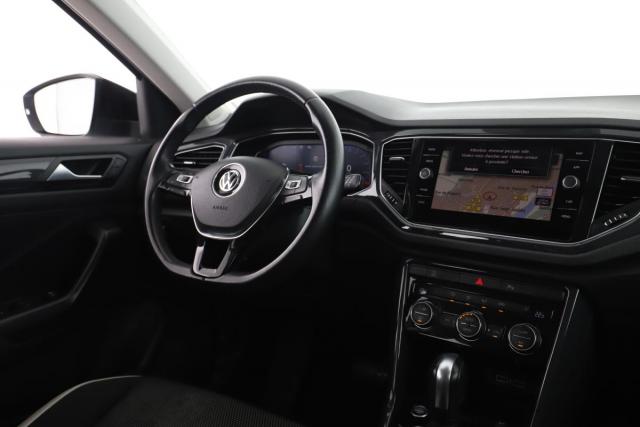 Volkswagen T-Roc image 2