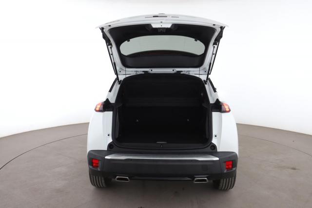 Peugeot 2008 image 3