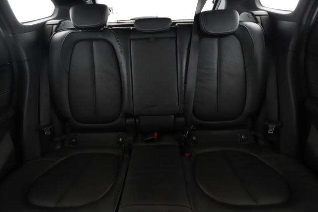 Bmw X1 image 2