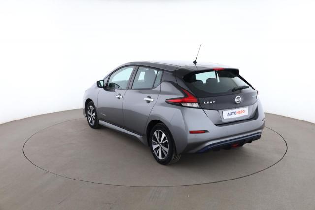Nissan Leaf image 1