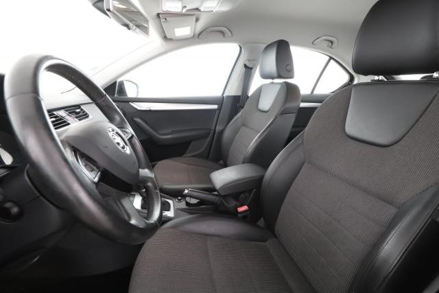 Skoda Octavia image 3