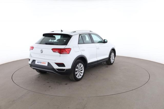 Volkswagen T-Roc image 9