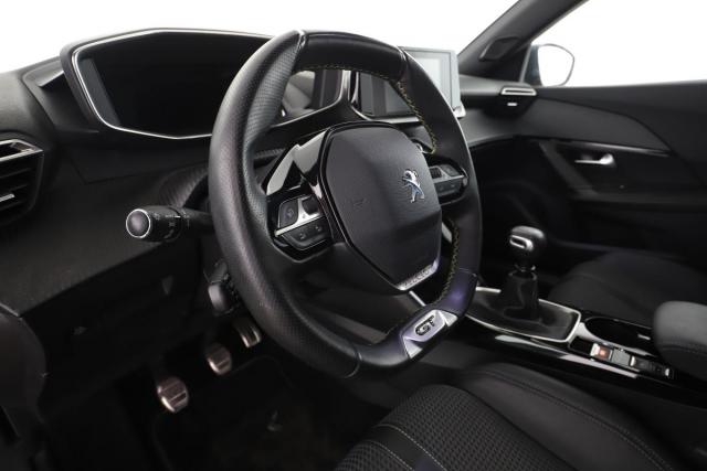Peugeot 2008 image 4