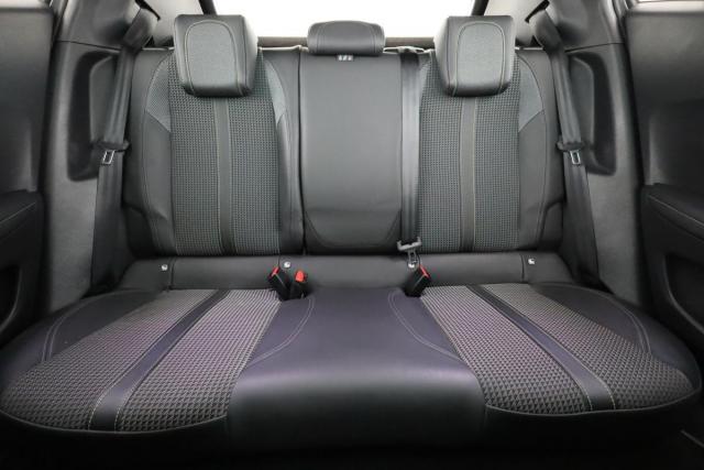 Peugeot 2008 image 4