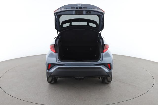 Toyota C-Hr image 1