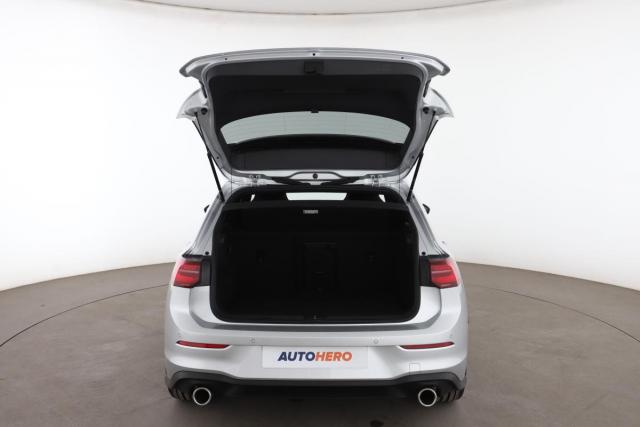 Volkswagen Golf image 9