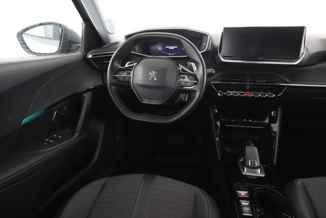 Peugeot 2008 image 7