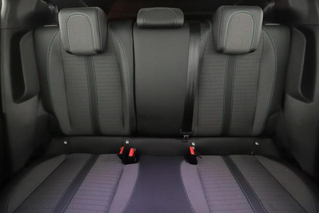 Peugeot 2008 image 2
