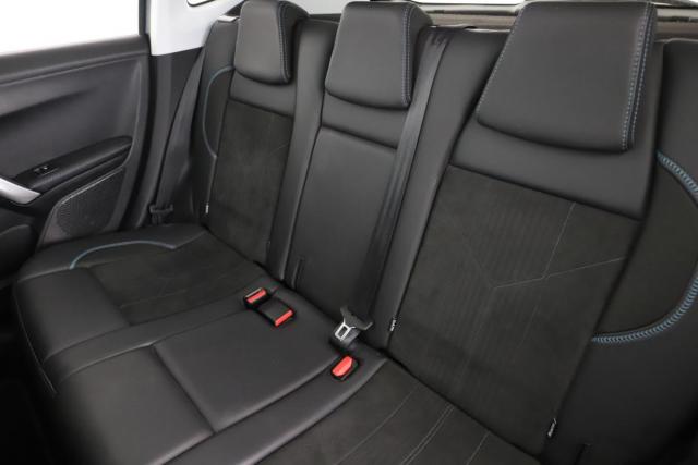 Peugeot 2008 image 8