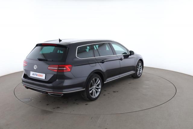 Volkswagen Passat Sw image 5