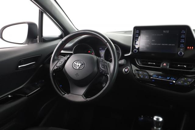 Toyota C-Hr image 5