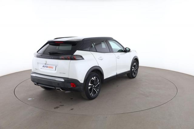 Peugeot 2008 image 9