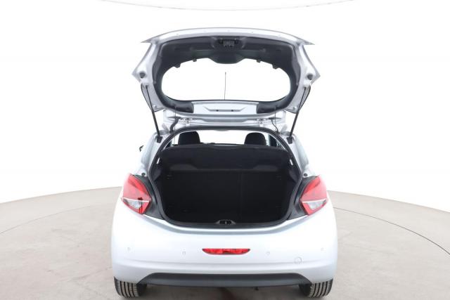 Peugeot 208 image 5