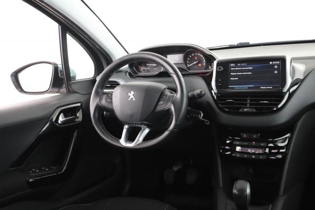 Peugeot 208 image 2