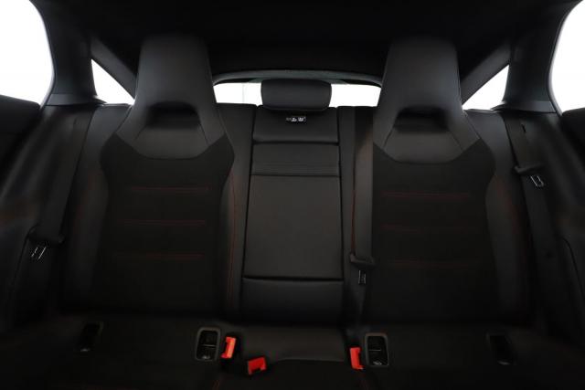 Mercedes Benz Cla Shooting Brake image 3