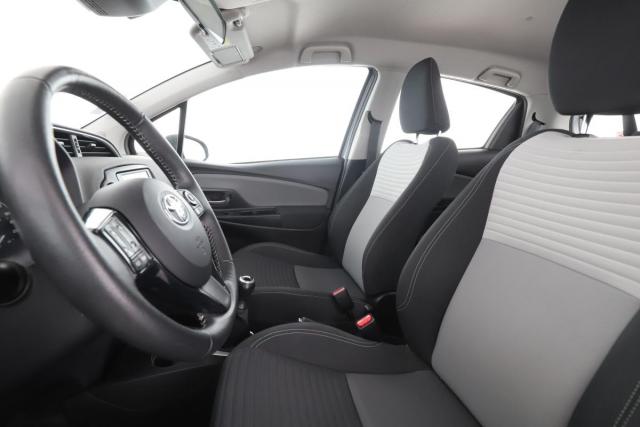 Toyota Yaris image 6
