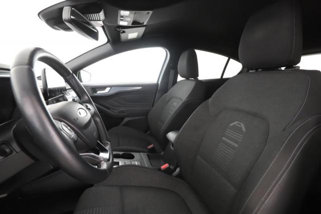 Ford Focus image 8