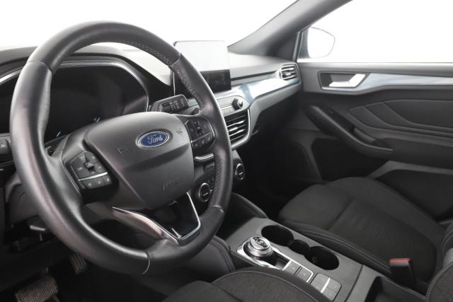 Ford Focus image 9