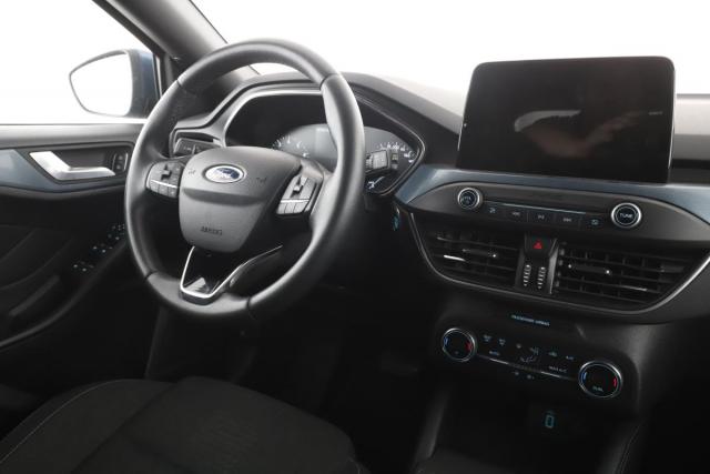 Ford Focus image 6