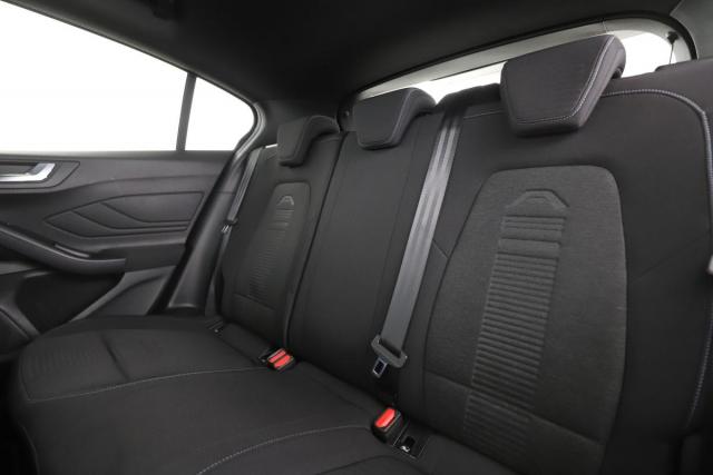 Ford Focus image 2