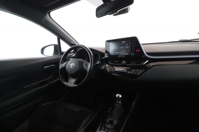 Toyota C-Hr image 1