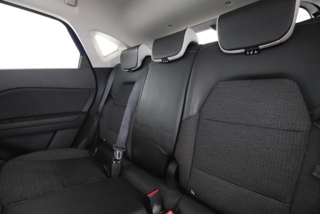 Renault Captur image 9