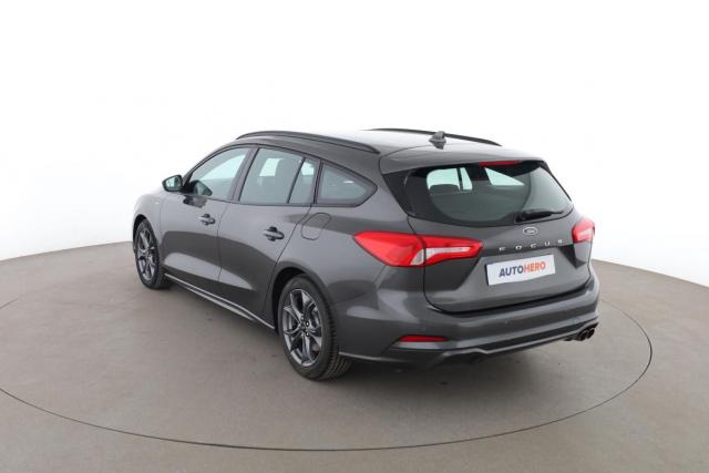 Ford Focus image 8