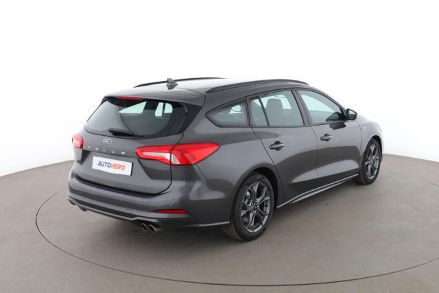 Ford Focus image 9