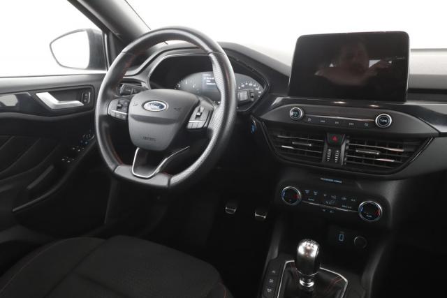 Ford Focus image 5
