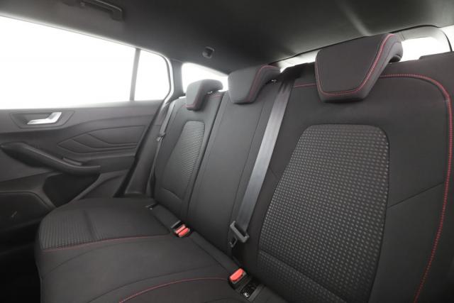 Ford Focus image 7