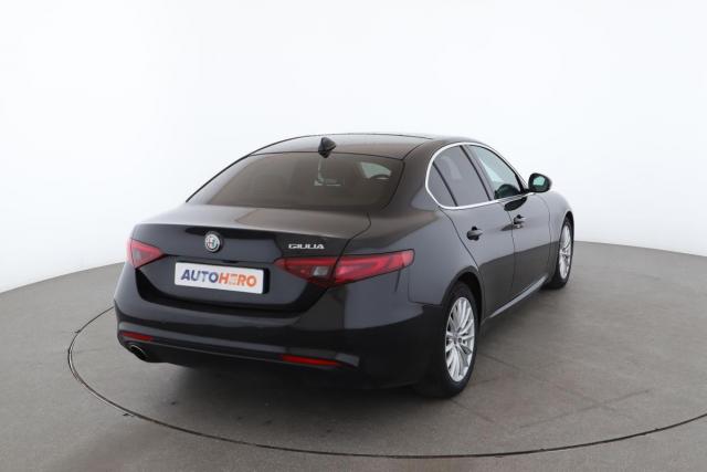 Alfa Romeo Giulia image 9