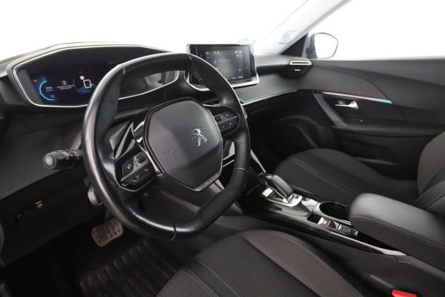 Peugeot 2008 image 6